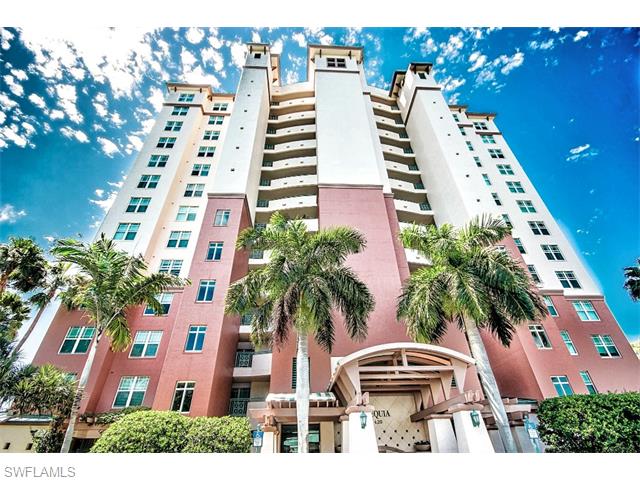 420 Cove Tower Dr 802, Naples