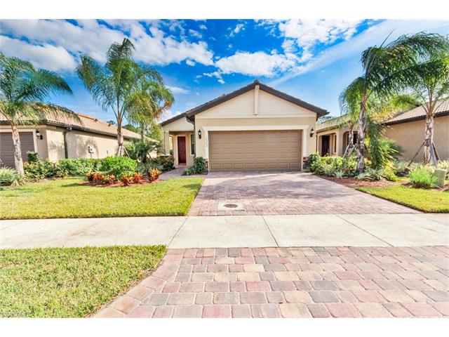 10963 Glenhurst St, Fort Myers