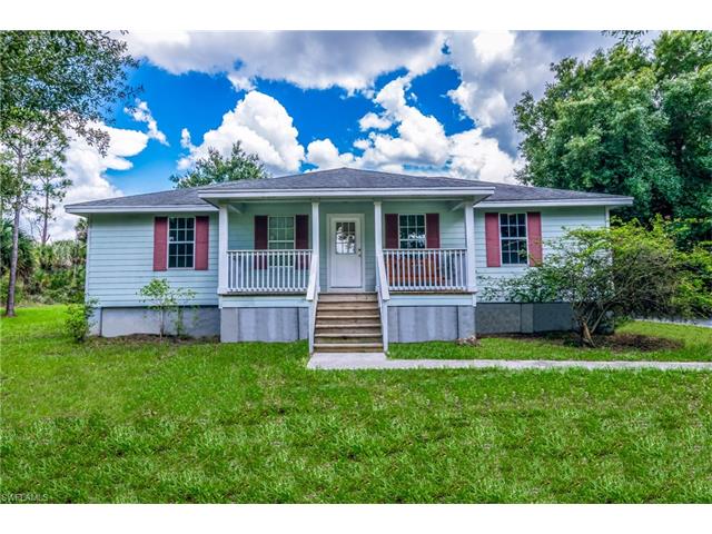 178 Hunting Club Ave, Ft Myers