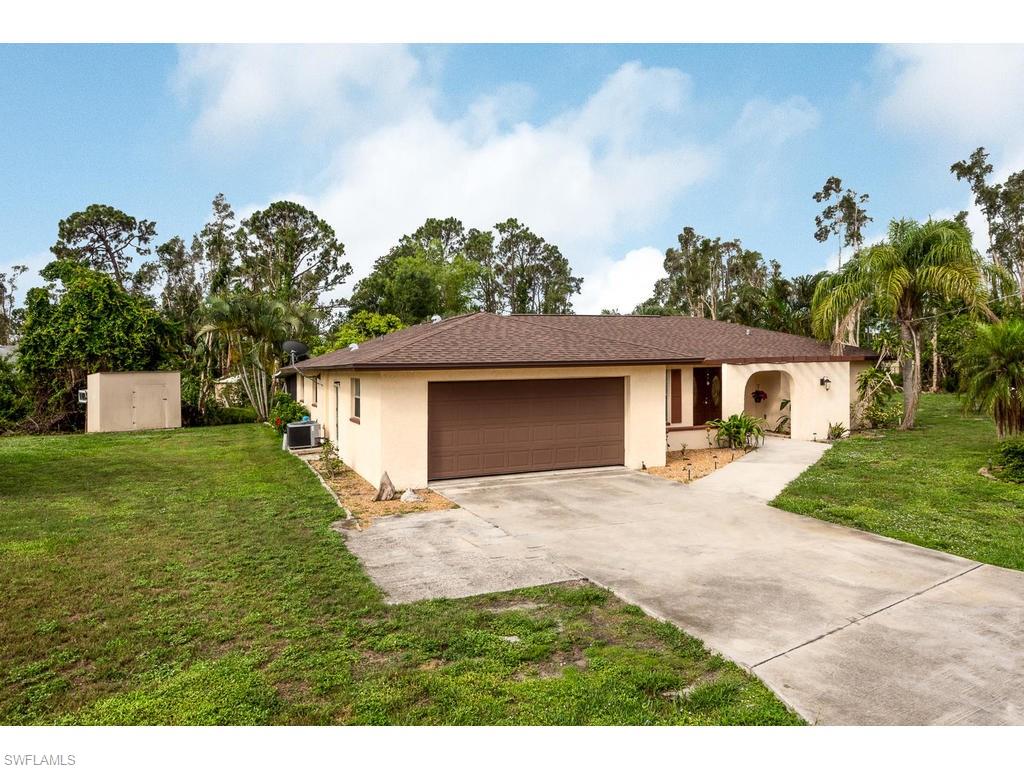 18142 Doral Dr, Estero