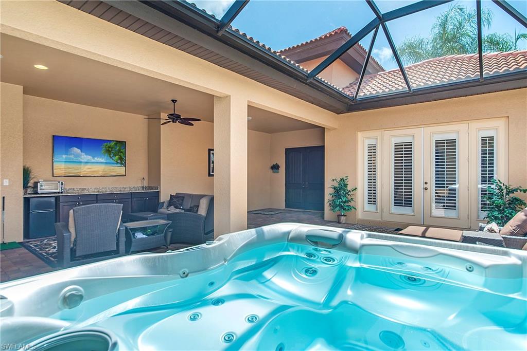 12520 Grandezza Cir, Estero