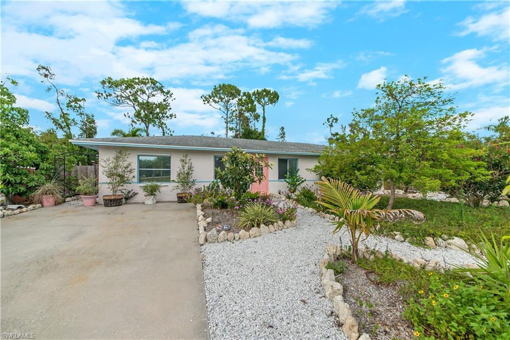 8085 Lake San Carlos Cir, Ft Myers