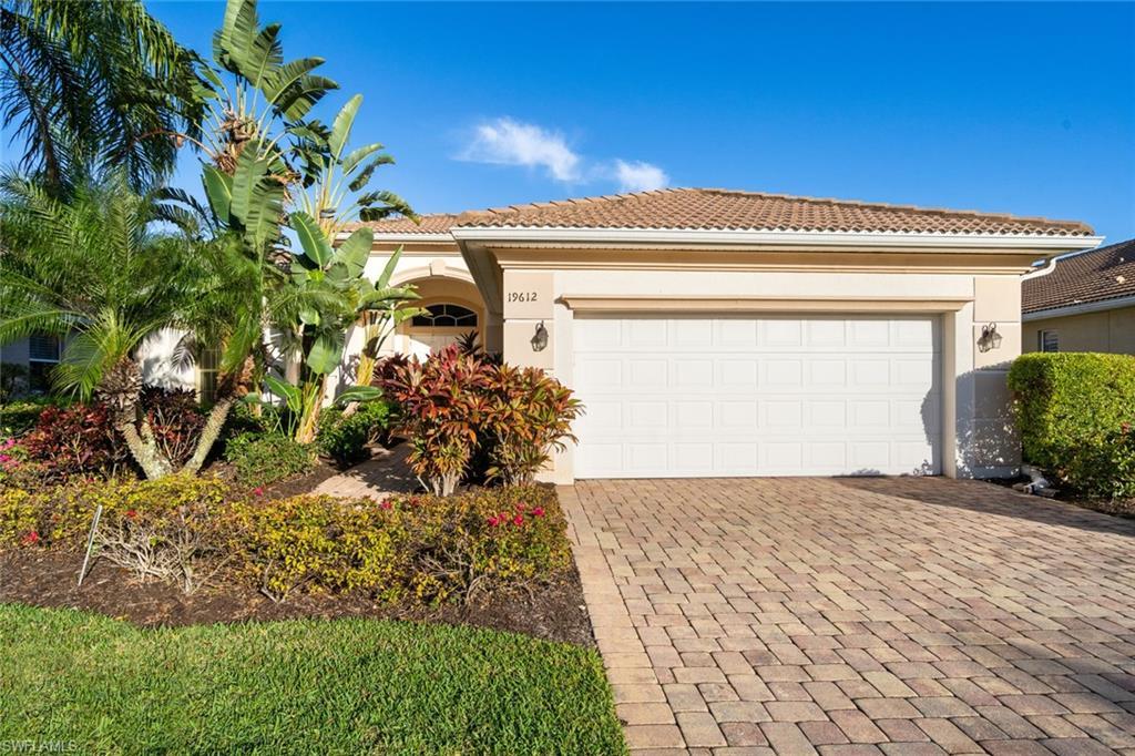 19612 Maddelena Cir, Estero