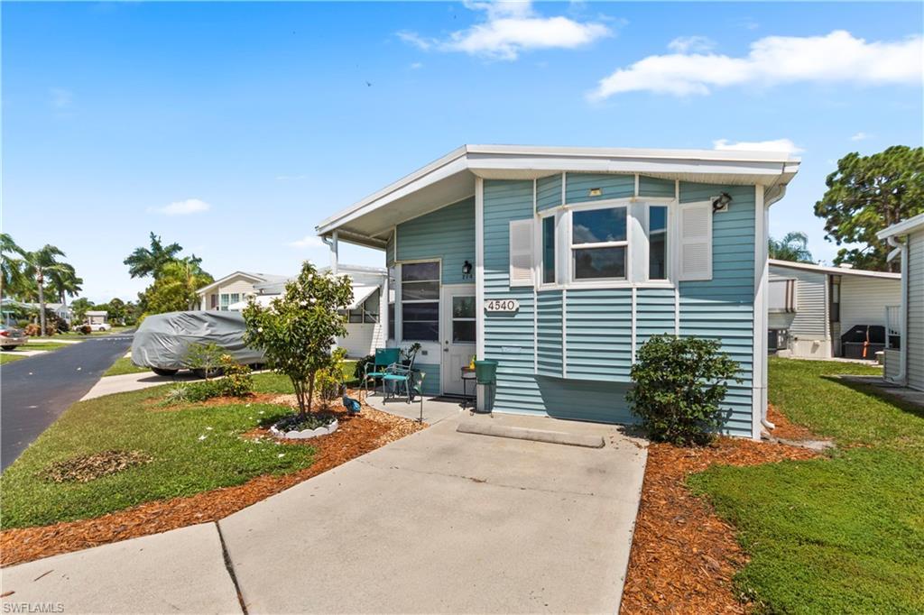 4540 Lincoln Ln E, Estero