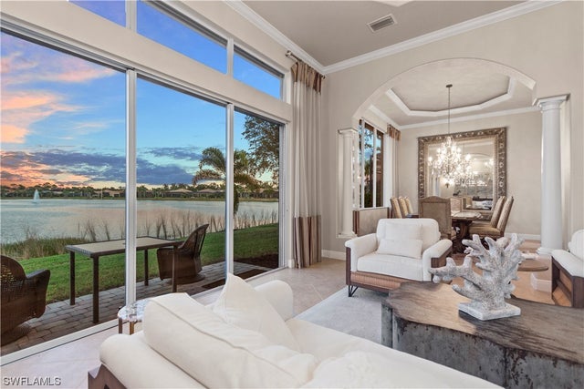 19229 La Serena Dr, Estero