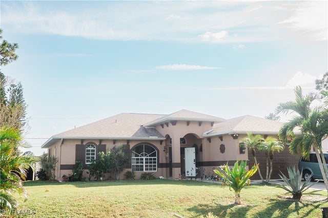 8386 Bamboo Rd, Fort Myers