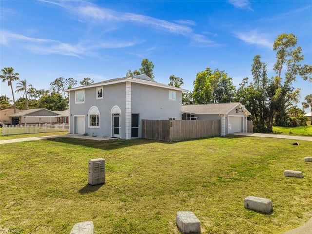 8247 Lake San Carlos Cir, FORT MYERS