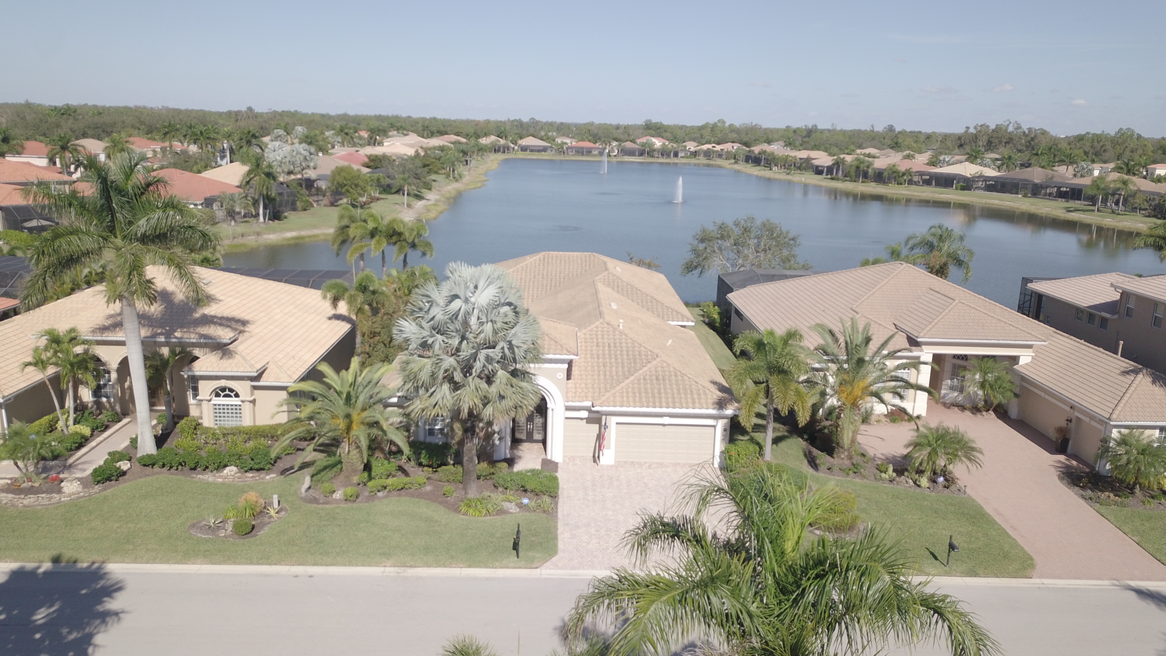 19229 La Serena Dr., Estero